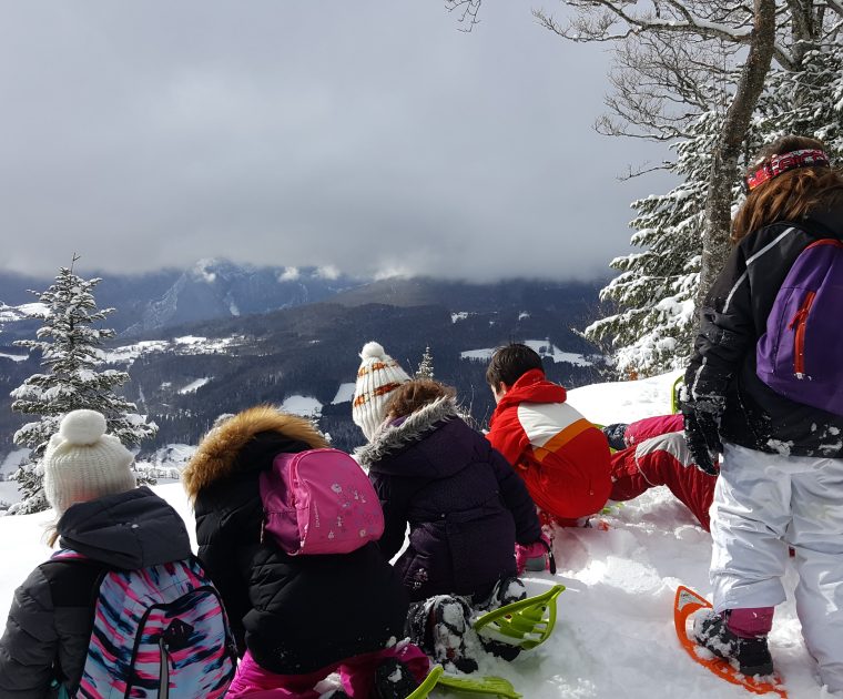 Enfants à la neige
