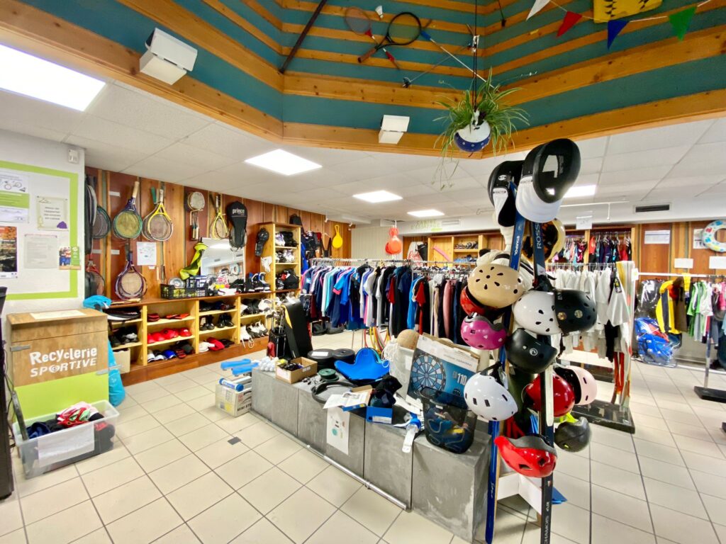 Réemploi en montagne : la Recyclerie Sportive donne une seconde vie aux équipements sportifs